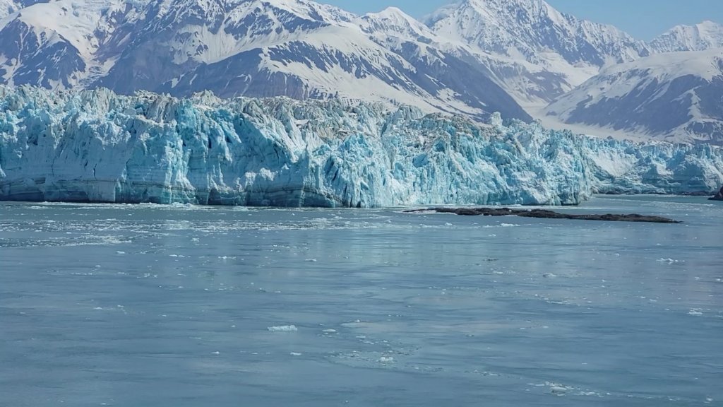 hubbardglacier2.jpg